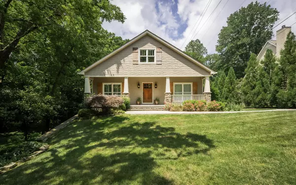 120 Forrest AVE, Lookout Mountain, TN 37350