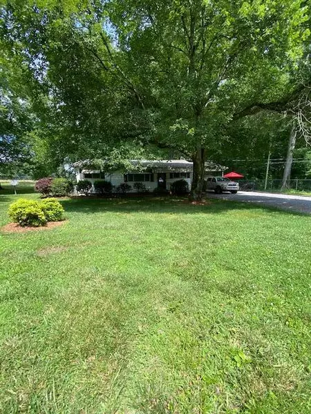 729 Carbondale RD, Dalton, GA 30721