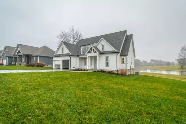 Soddy Daisy, TN 37379,985 Equestrian DR