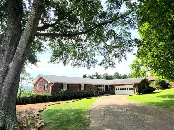 200 Mission Ridge DR, Rossville, GA 30741