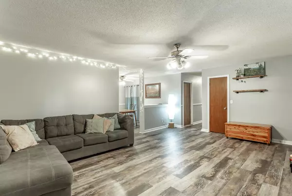 Hixson, TN 37343,302 Hannah LN