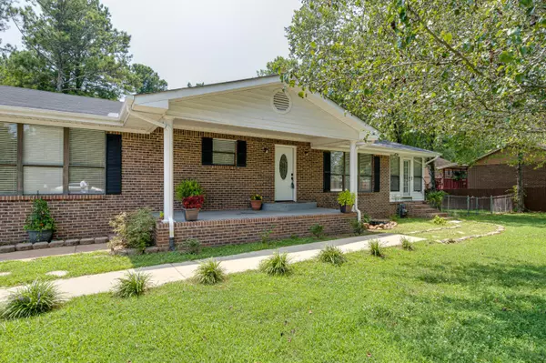 Fort Oglethorpe, GA 30742,1725 Cannon DR