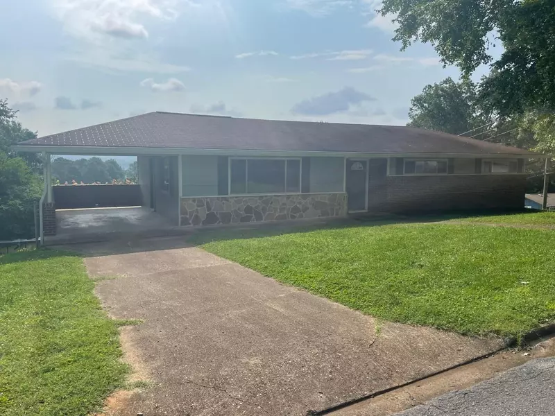 69 Shady LN, Ringgold, GA 30736