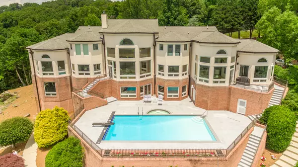 Signal Mountain, TN 37377,7 Close Family RD