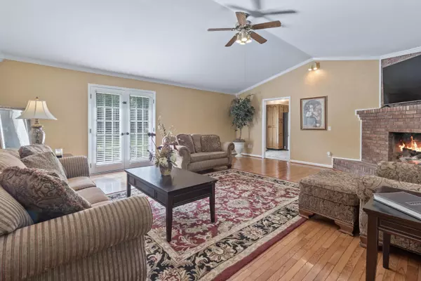 Trenton, GA 30752,494 Canyon Park DR