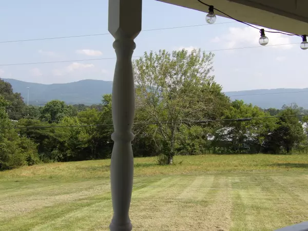 Pikeville, TN 37367,179 Old Spencer RD
