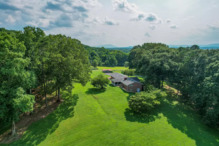 5300 Cassandra Smith RD, Hixson, TN 37343