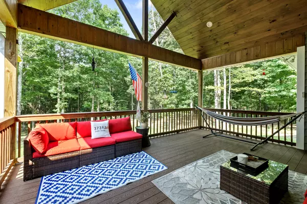 Dunlap, TN 37327,1832 Bluff View DR