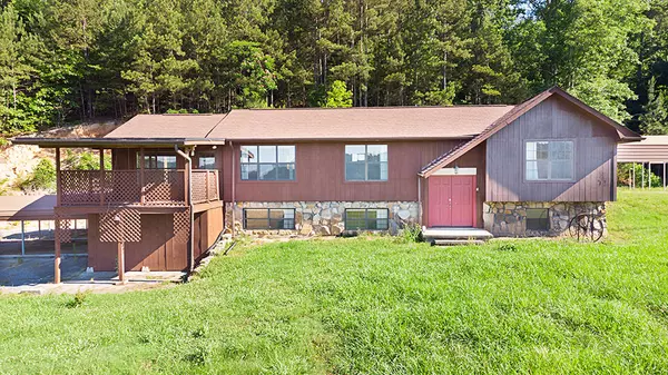 452 County Road 62, Riceville, TN 37370