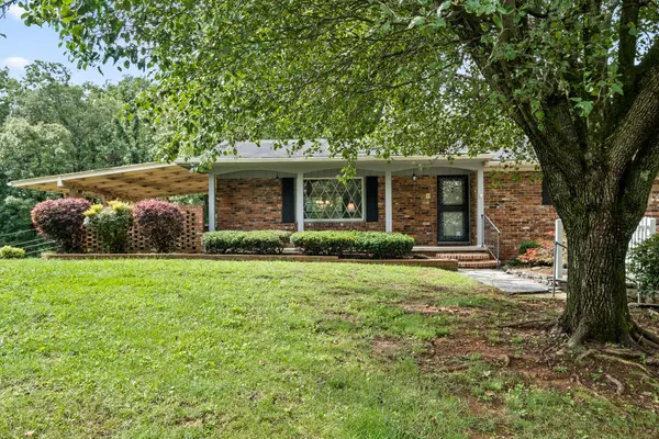 1318 Alethea DR, Hixson, TN 37343