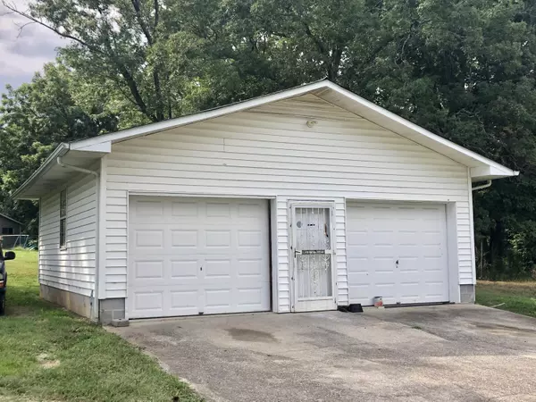 Rossville, GA 30741,907 Garden ST