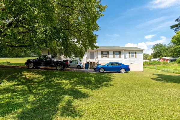 2 Newman DR, Rossville, GA 30741