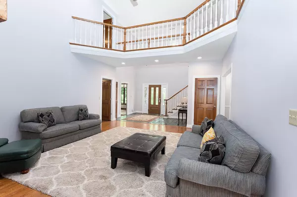 Ooltewah, TN 37363,9115 Windstone DR