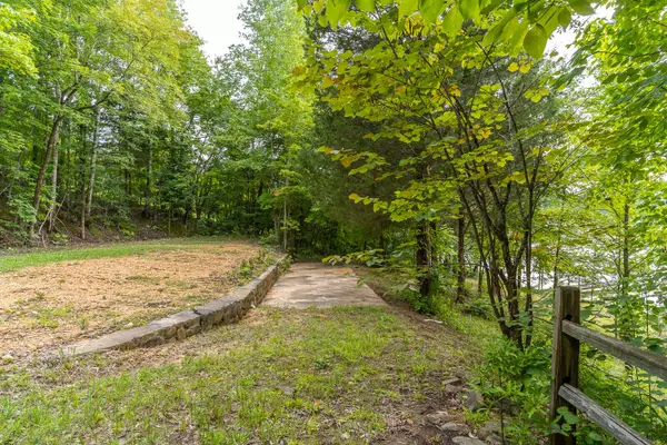 Soddy Daisy, TN 37379,1210 Penobscot DR