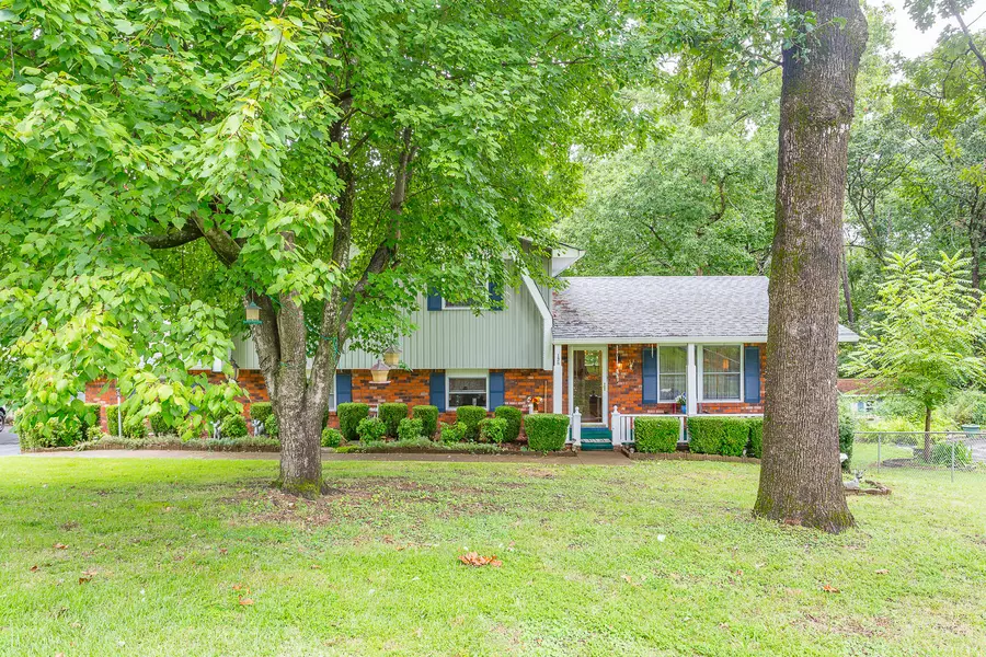 138 Brownwood LN, Ringgold, GA 30736