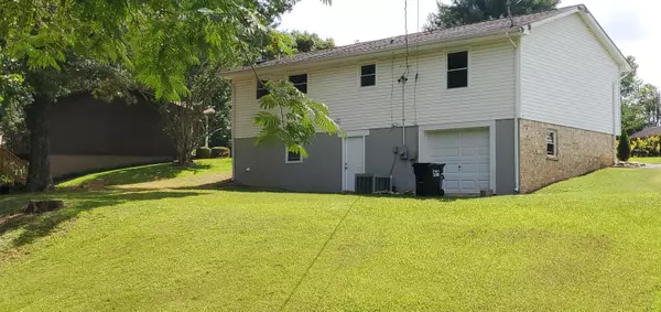 Dunlap, TN 37327,311 Standifer CIR