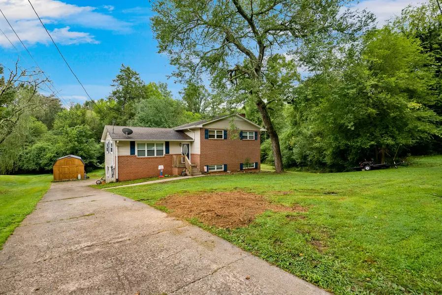 1303 Towanda Trail TRL, Athens, TN 37303