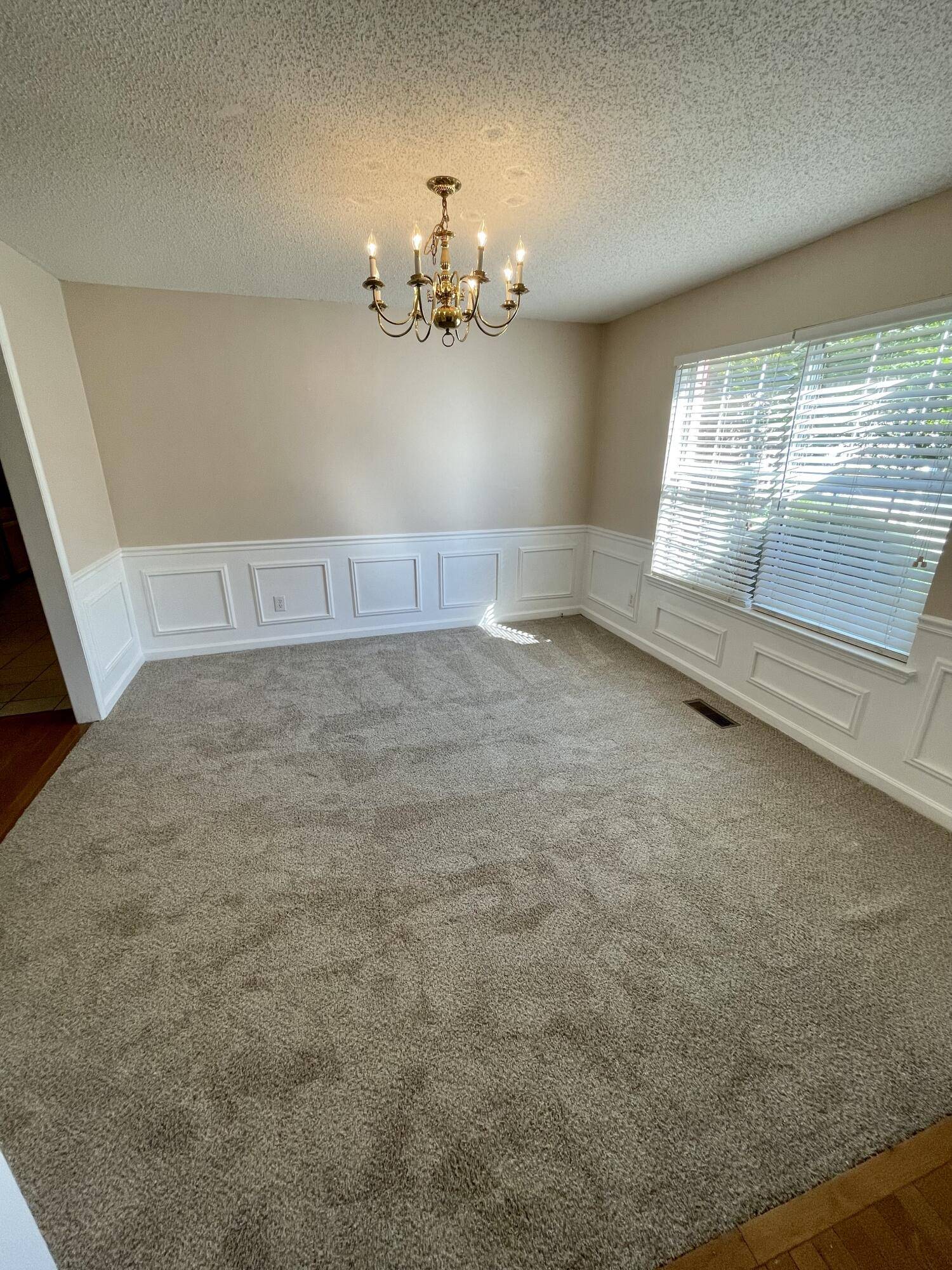 1201 Chase Meadows CIR, Hixson, TN 37343