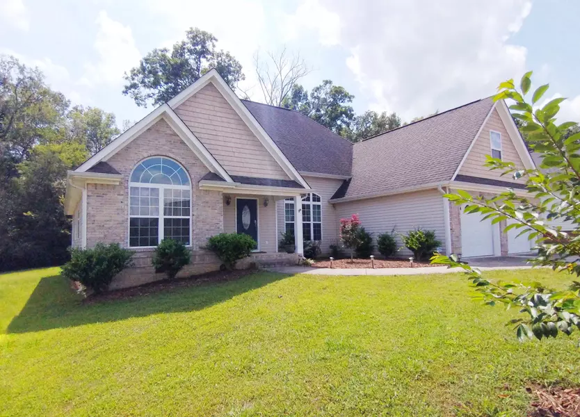 162 Big Creek LN, Ringgold, GA 30736