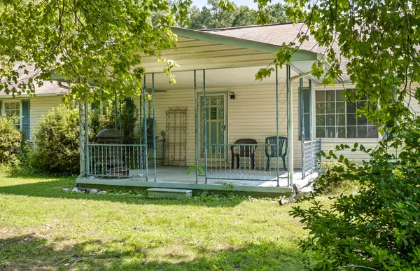 49 Chandler CT, Chickamauga, GA 30707