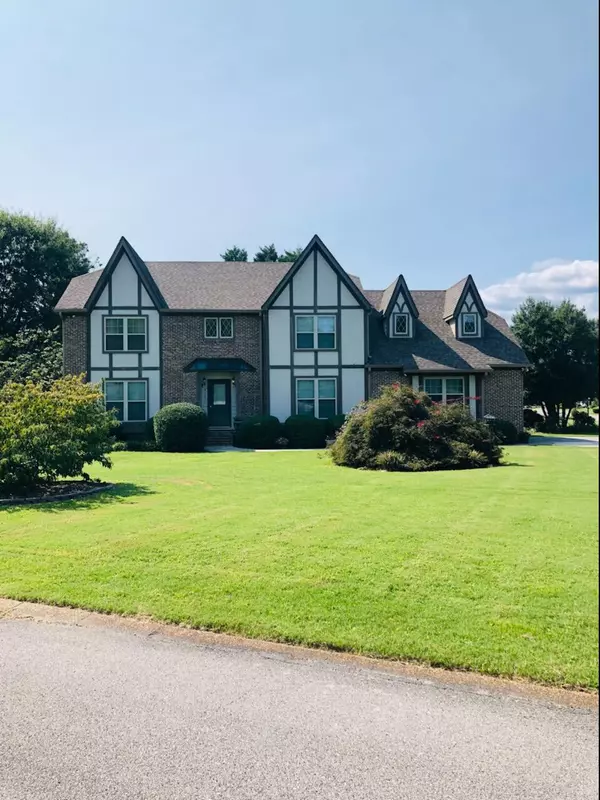 1420 Windbrook DR, Hixson, TN 37343