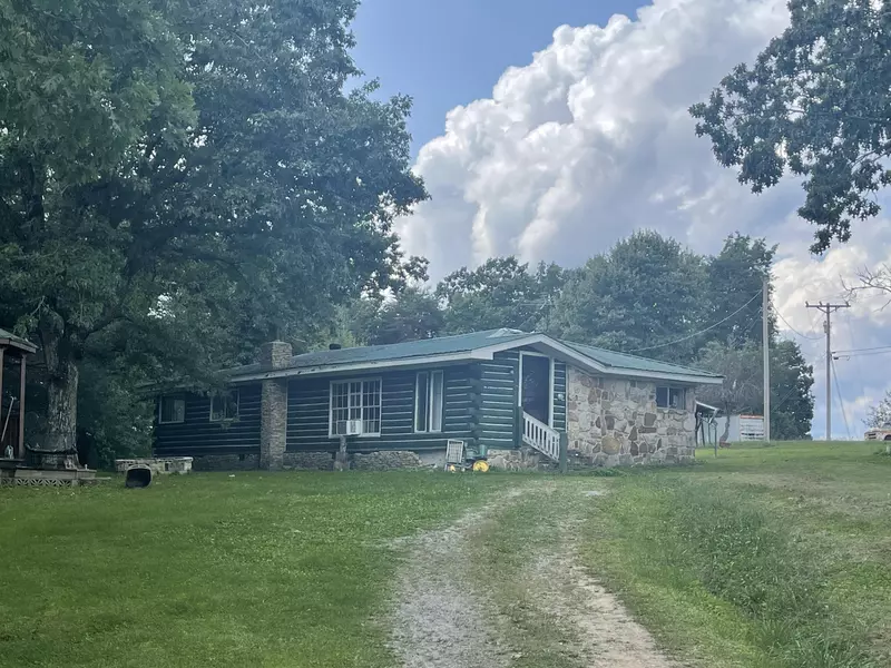 1193 Pitts Gap RD, Graysville, TN 37338