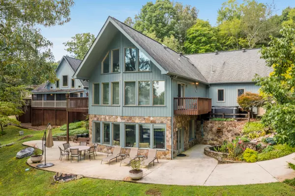 3916 Reaching WAY, Soddy Daisy, TN 37379