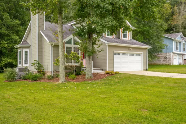 Ooltewah, TN 37363,6910 Spinmaker CV