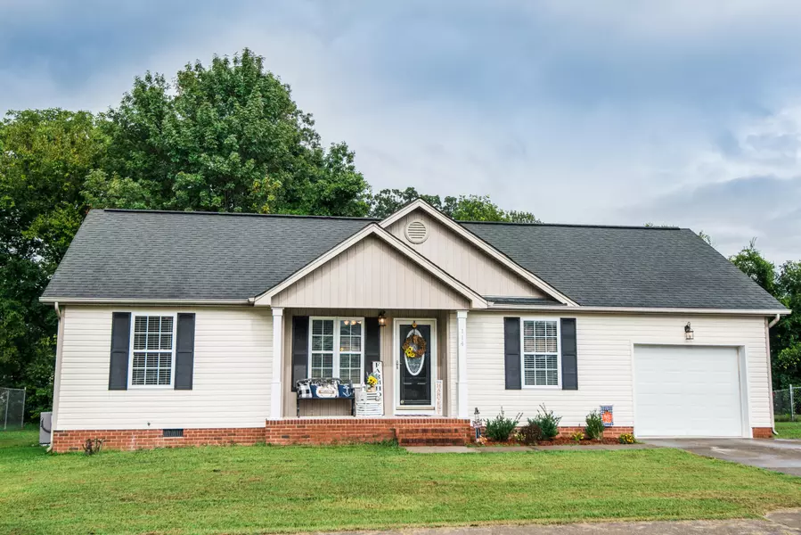 114 Glenn Wade DR, Rossville, GA 30741