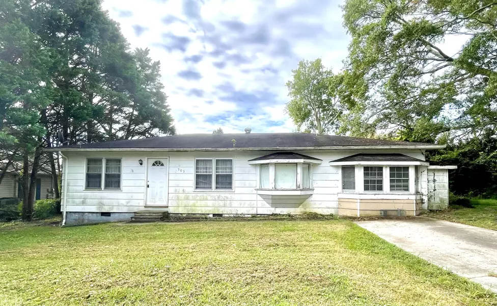 305 Quillian RD, Dalton, GA 30721