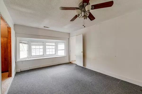 Dalton, GA 30721,305 Quillian RD