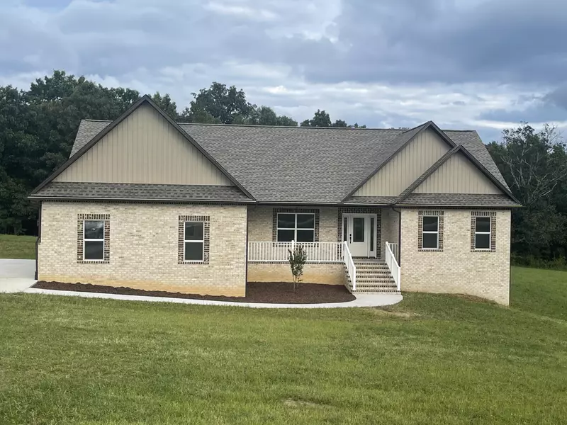 372 Shadow Mountain DR, Crossville, TN 38572