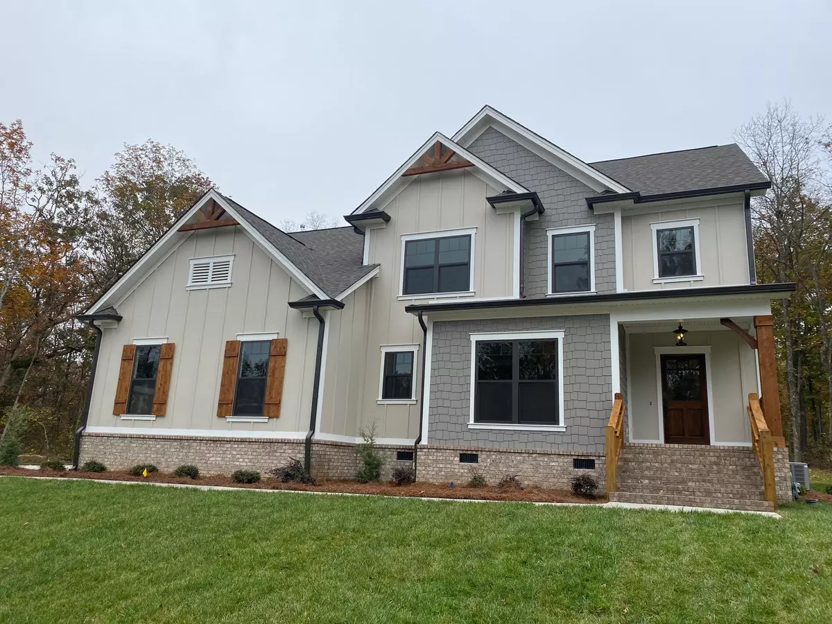 Signal Mountain, TN 37377,2435 Blue Mist DR
