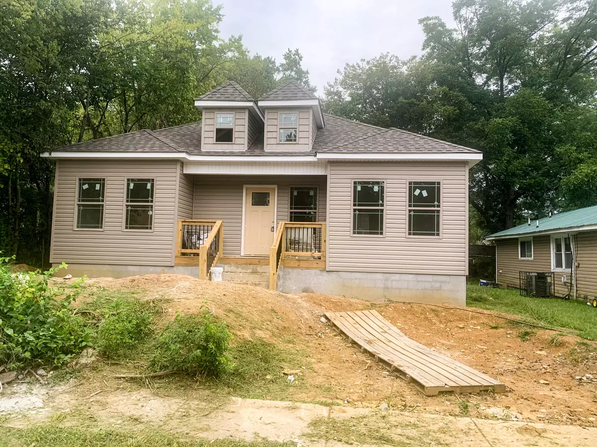 Chattanooga, TN 37407,3220 5th AVE