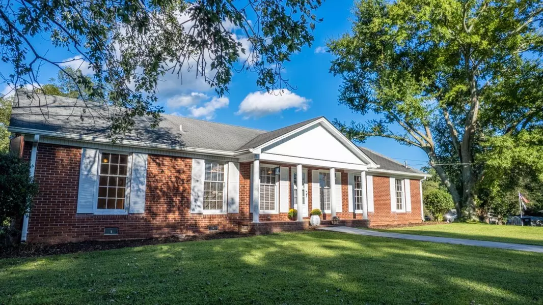 33 Elm ST, Summerville, GA 30747