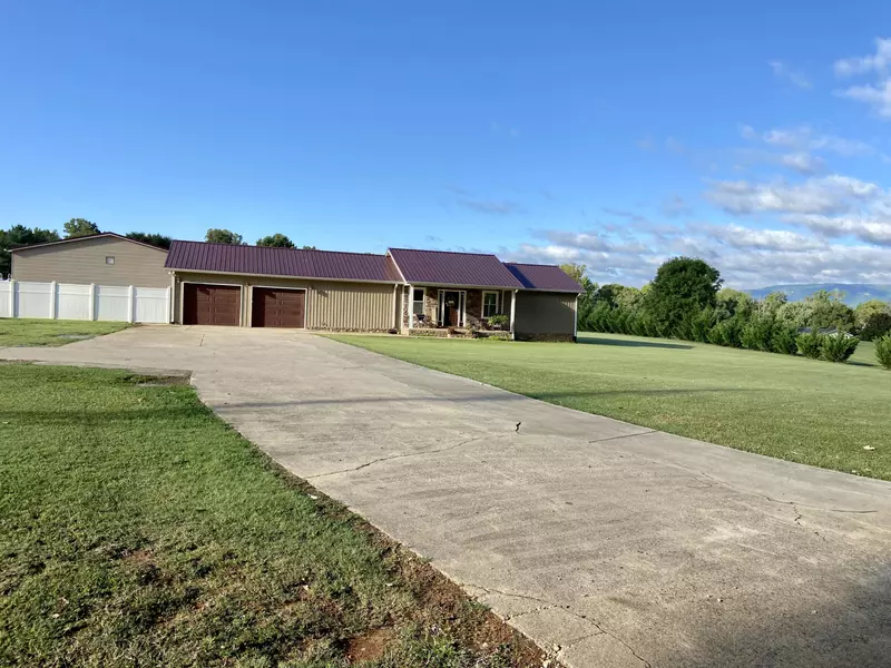 170 Pierson LN, Whitwell, TN 37397