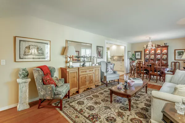 Signal Mountain, TN 37377,1527 Brow RD