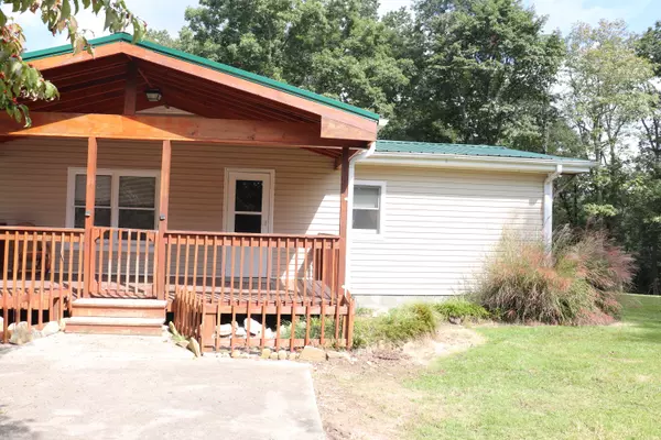 Soddy Daisy, TN 37379,10425 Arnat DR