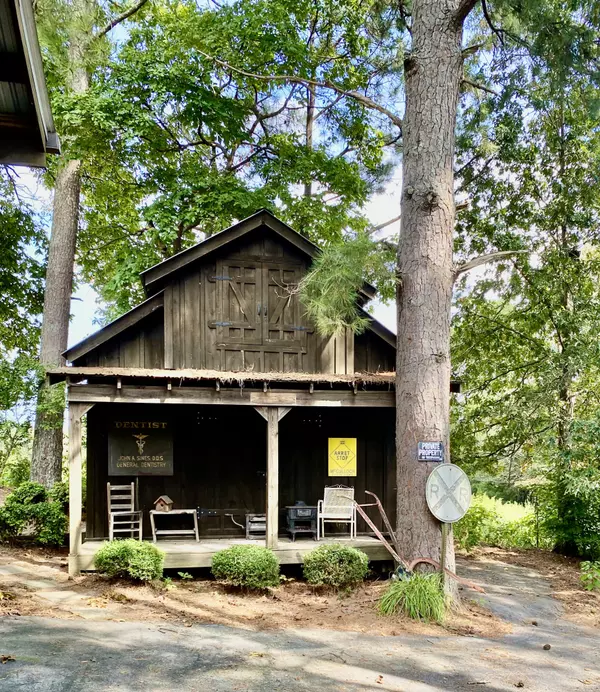 Mcdonald, TN 37353,140 Julius ST