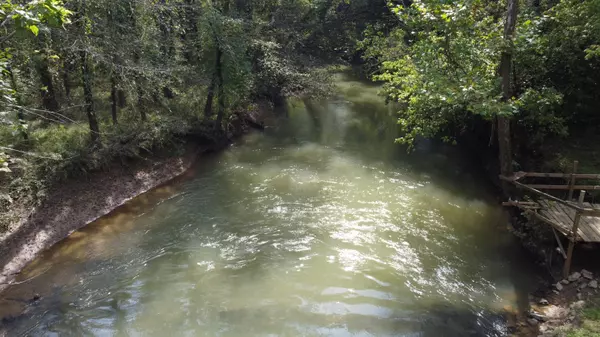 20 Athens RD, Calhoun, TN 37309