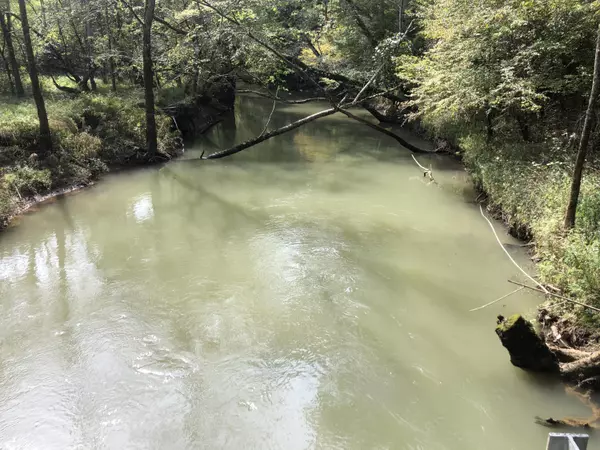 34 Athens RD, Calhoun, TN 37309