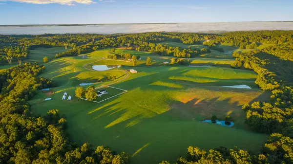 Trenton, GA 30752,841 Avery RD