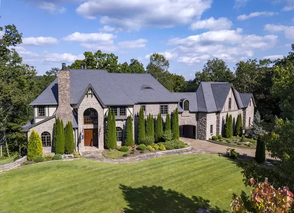 4405 Hawk Ridge CT, Signal Mountain, TN 37377