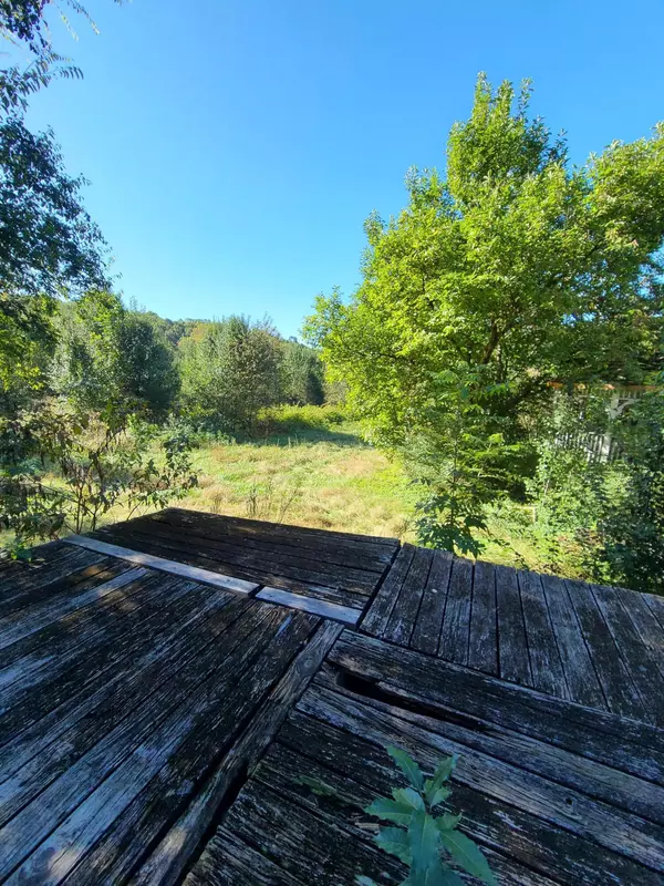 Soddy Daisy, TN 37379,244 Highwater RD