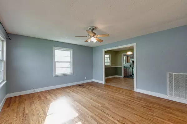 Rossville, GA 30741,205 Cave ST