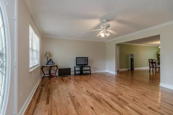 Rossville, GA 30741,300 Old Lakeview DR