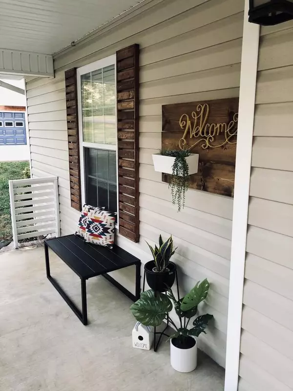 Rossville, GA 30741,5004 Dellwood DR