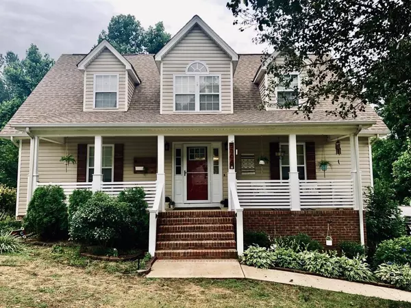 5004 Dellwood DR, Rossville, GA 30741