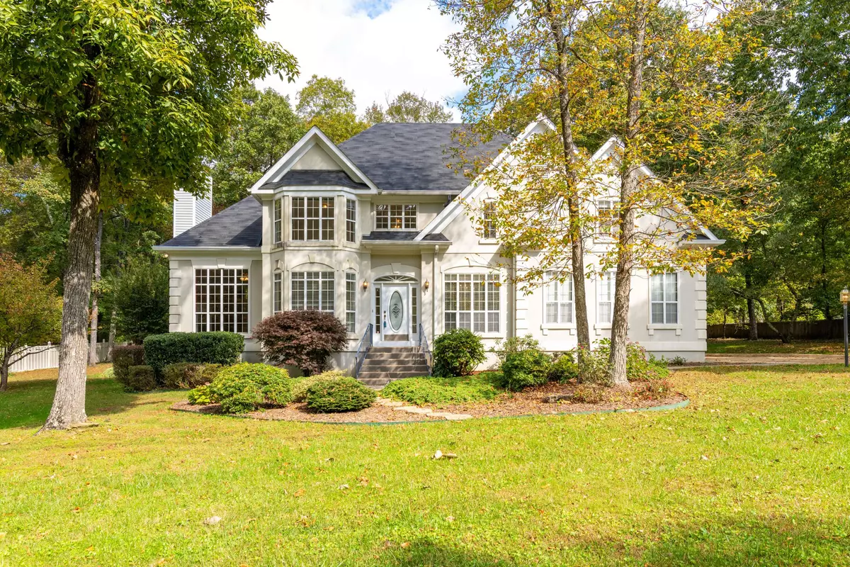 Signal Mountain, TN 37377,2107 Mountain Hollow DR