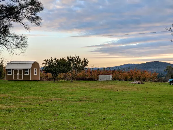 Mcminnville, TN 37110,1032 Hills Creek RD